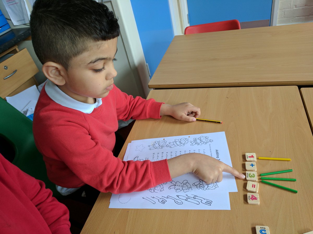 LeighPrimary's tweet photo. Today, in our #EAL booster groups, we enjoyed adding using #montessori counting sticks. #EALlearners #GoodForEAL #FunLearningExperiences π’β https://t.co/5HWnKIYzTL
