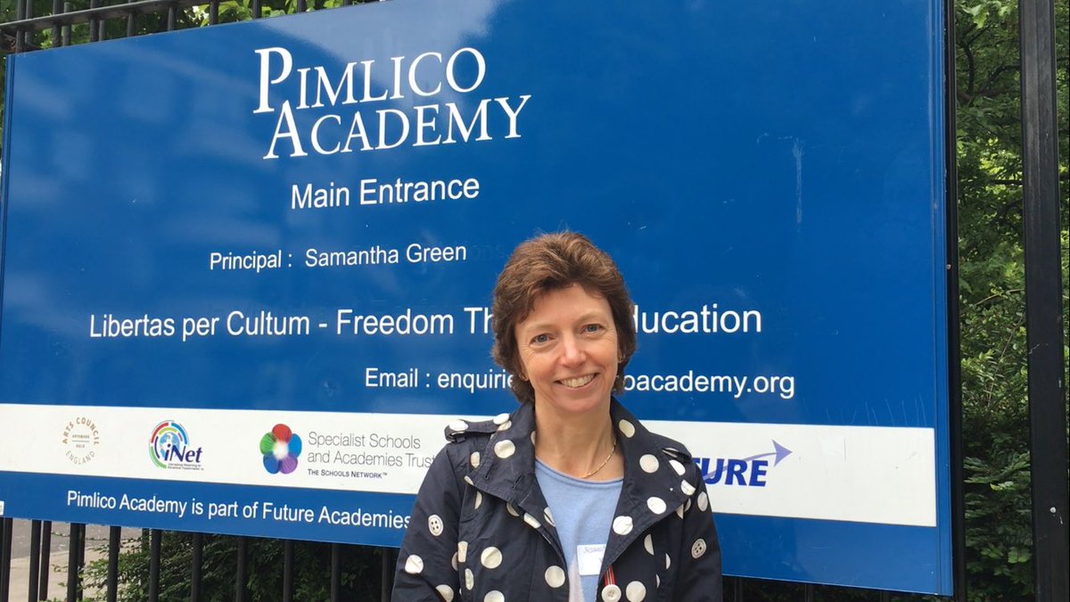 HannahMBowles's tweet photo. Thanks to @gaenorbagley for acting as Judge at our #PwC #OFOD Business Challenge with LTT volunteers and students from @PimlicoAcademy https://t.co/WwTMpccKuL