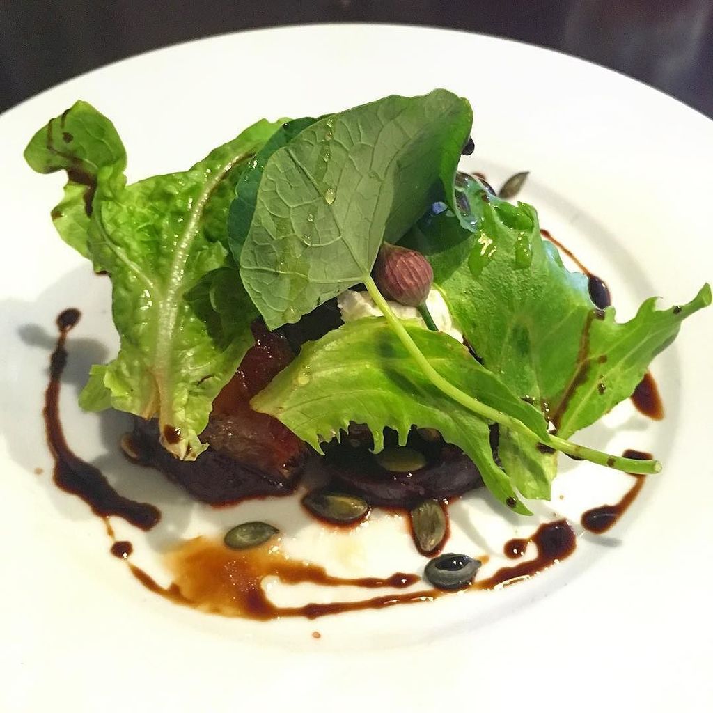 Cazarazza's tweet photo. When so many people tell you about a place and you finally make it there! 😍@pastaloco #heritagebeetroot #goatscurd… https://t.co/eJ7aUvJRQ5 https://t.co/te9BwF1cQl