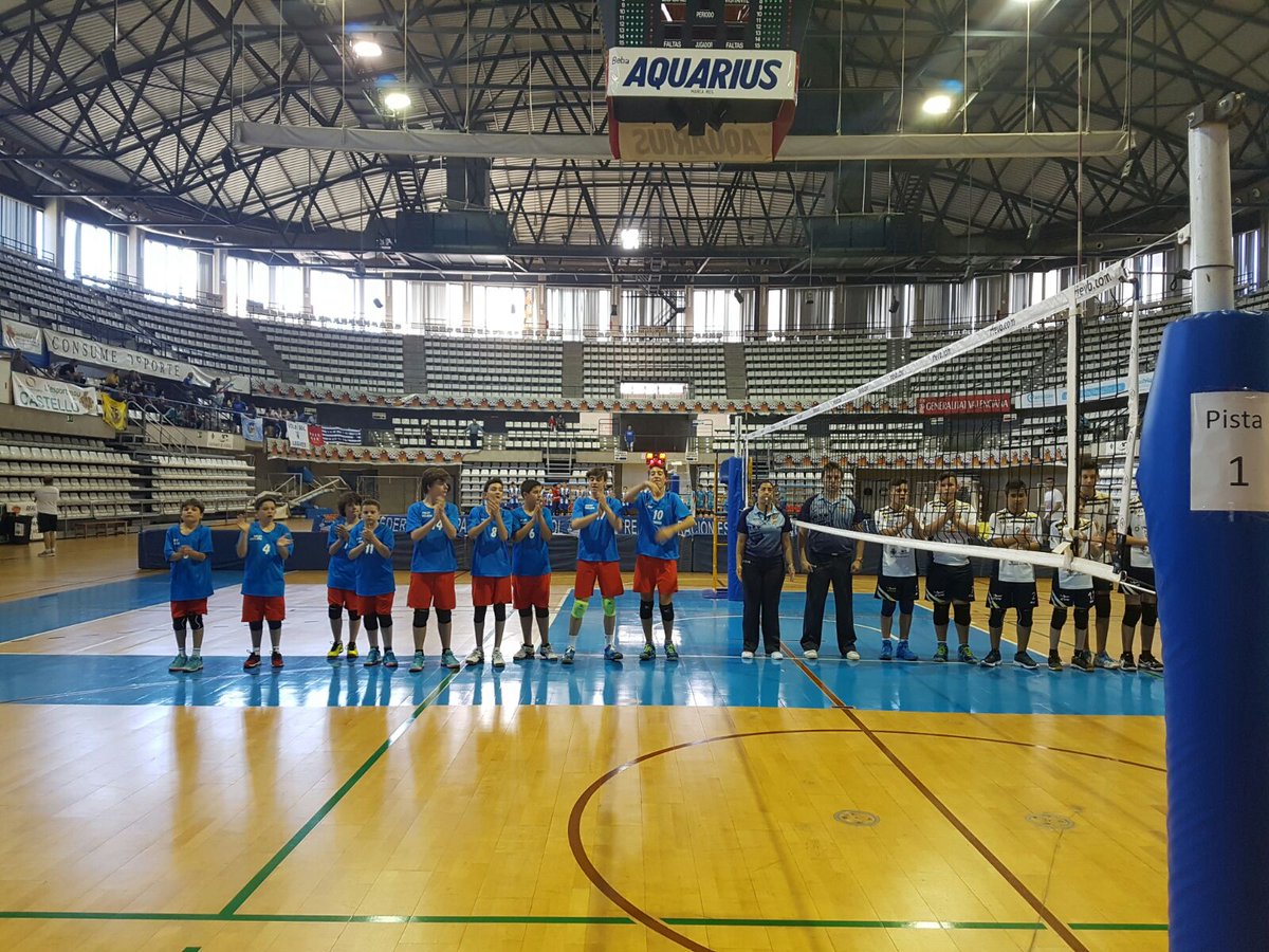 voleibolcoslada's tweet photo. ¡Partido ganado 3-0 a @CVMediterraneo! 👏¡ESTÁN INCREÍBLES NUESTROS CHICOS!👏 #coslada #voleibol #CVC 💪🏐 #CEIM17🇪🇸 https://t.co/tvlMCmGE9n