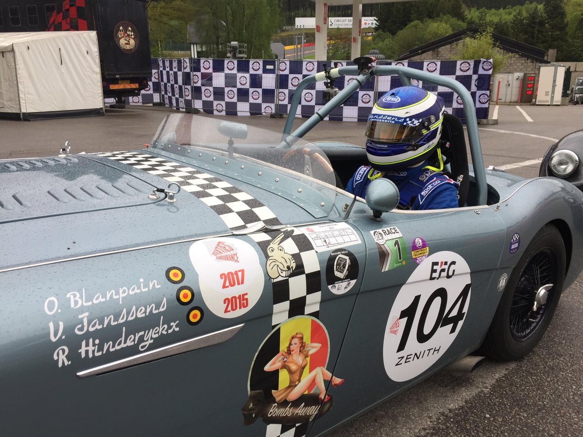 R Racing tweet media