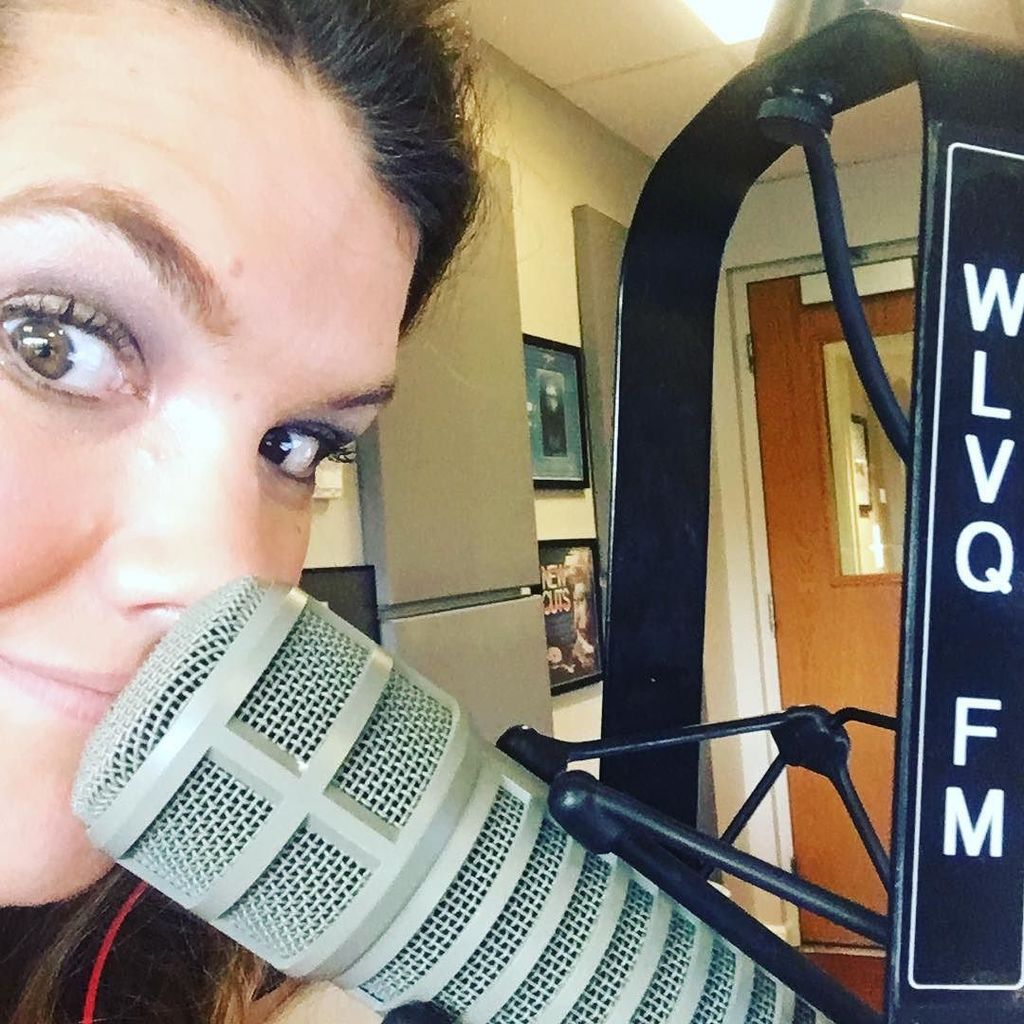 MikaelaHuntNews's tweet photo. Living la vida #radio until next Tuesday. News chick'ing it at @qfm96wlvq ... #isthisthingon #noreturnflight #morn… https://t.co/jVp2iR7p1U https://t.co/EbxD6aufXJ