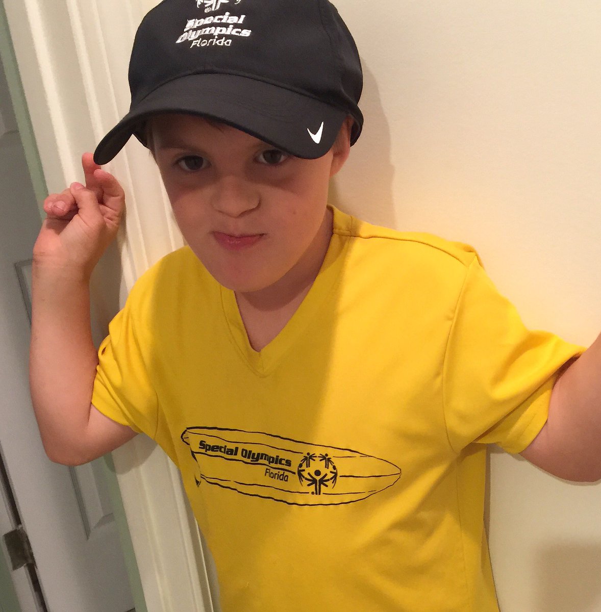 calebscrew's tweet photo. Caleb has his game face on for @soflinfo State Games today! @SpecialOlympics @Nike #trackandfield #runcalebrun https://t.co/b5bx0xm6rI