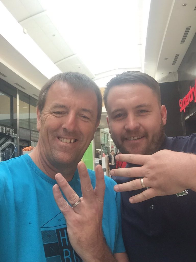 wearefoor's tweet photo. With 20 people from Southampton on the new Pure Garage album even @mattletiss7 is getting involved get yours here - https://t.co/NydIJBc1g8 https://t.co/JlwGhUnsVE
