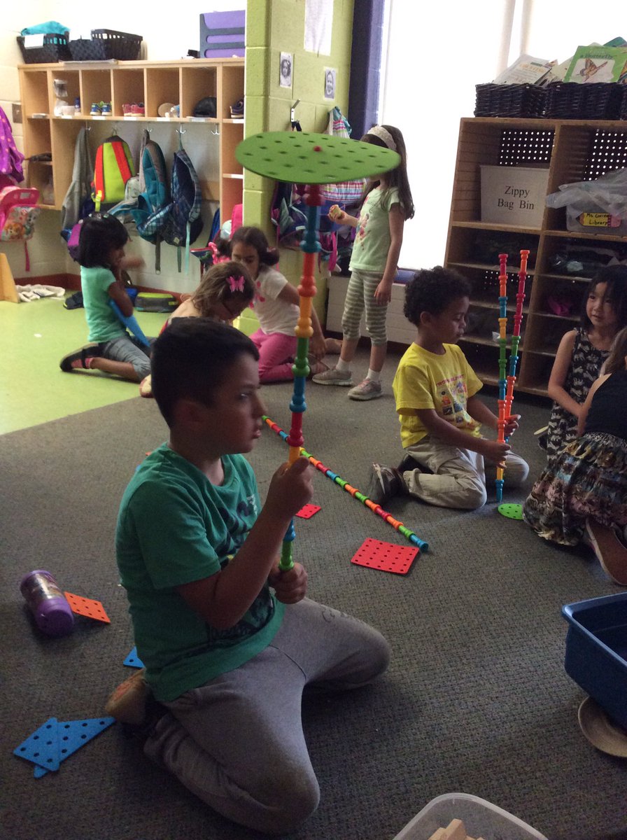 mscorrea_pdsb's tweet photo. Busy learning math as I play @ospreywoodsps #peelfdkmath https://t.co/dAabRQcfjD