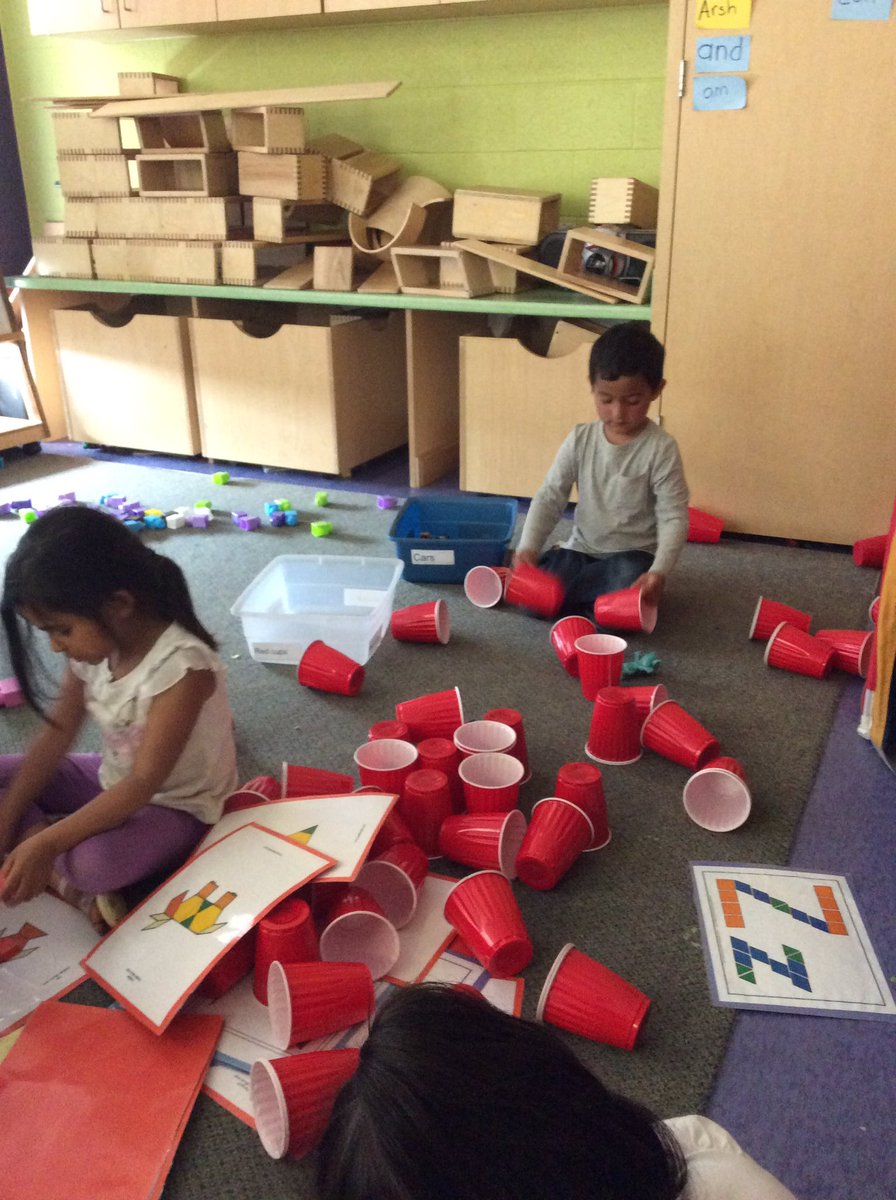 mscorrea_pdsb's tweet photo. Busy learning math as I play @ospreywoodsps #peelfdkmath https://t.co/dAabRQcfjD