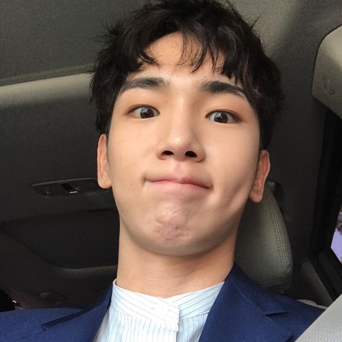 kibumsdimple's tweet photo. Squishy-cheeked-dimple https://t.co/4xxyplpyps