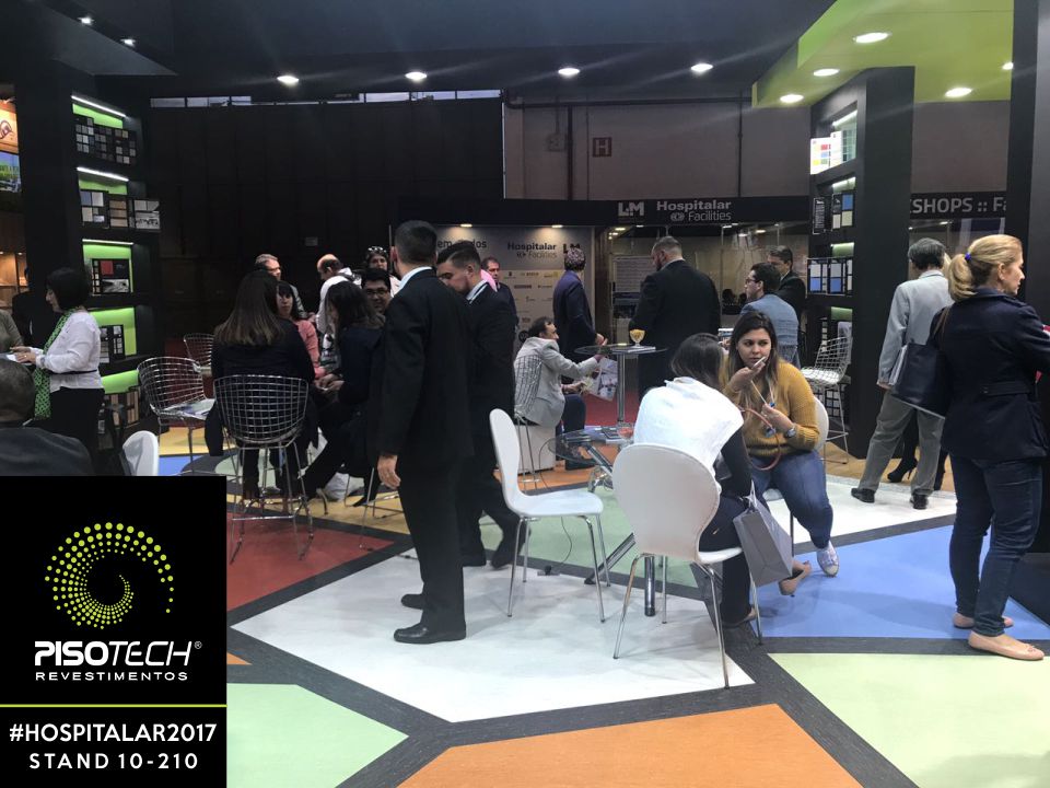 Pisotech's tweet photo. #Hospitalar2017 #Pisotech #PisoVinílico #Sucesso #Tarkett #TarkettBrasil #Carpetes #Acessórios https://t.co/e6GZbqS5Mn