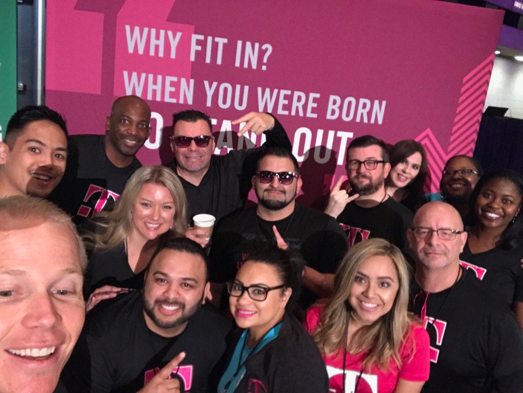 jstn692's tweet photo. Perfect quote for our uncarrier mentality! #helpingouryouth #howDFWOKdoesit @Alisa_Arner https://t.co/fXSavLLCwq