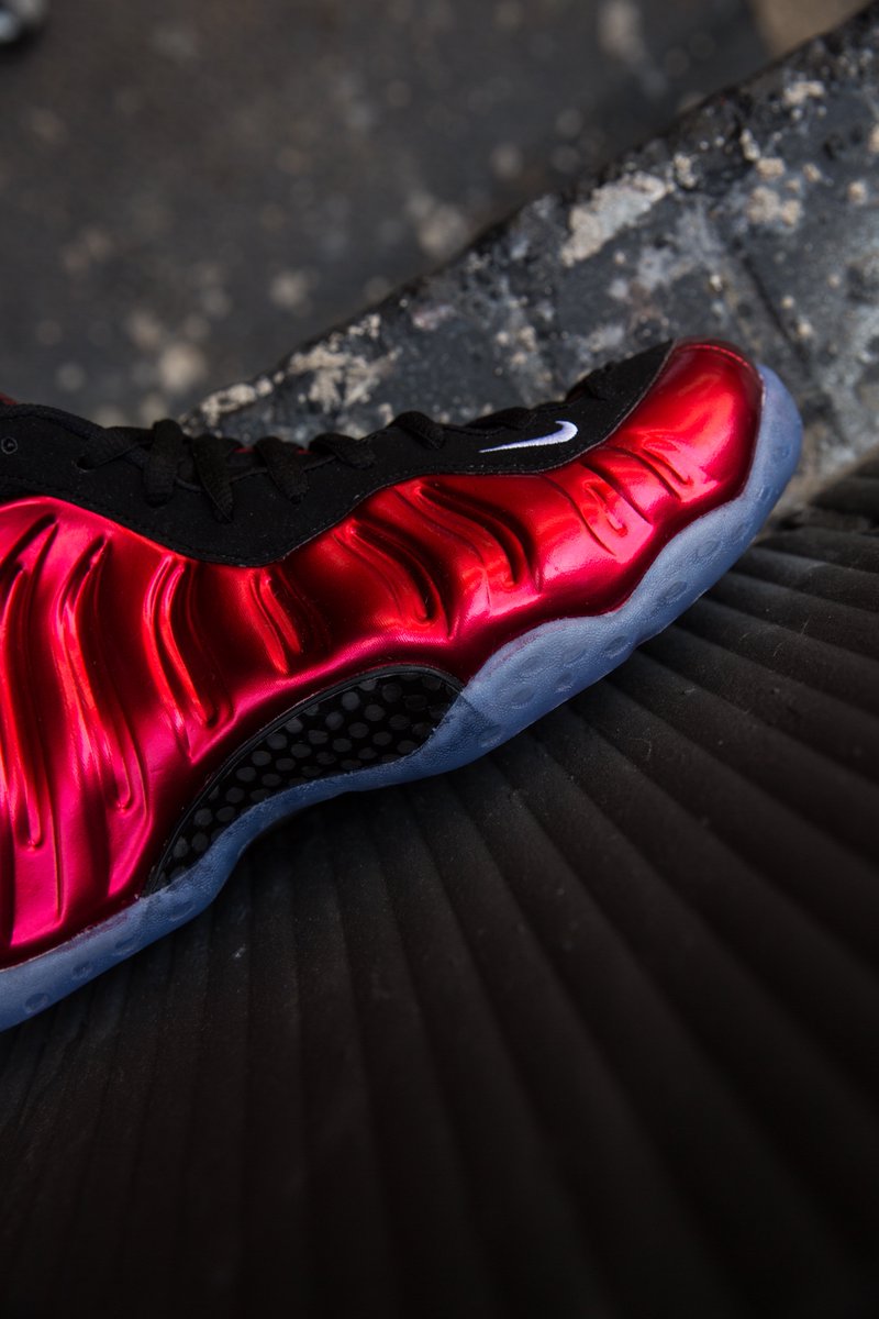 metallic red foams 2017