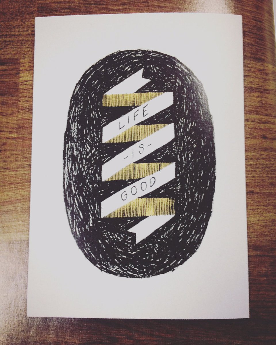 Kate Bush blasting in the office and exciting things being created! That's our kind of #FridayFeeling 😍