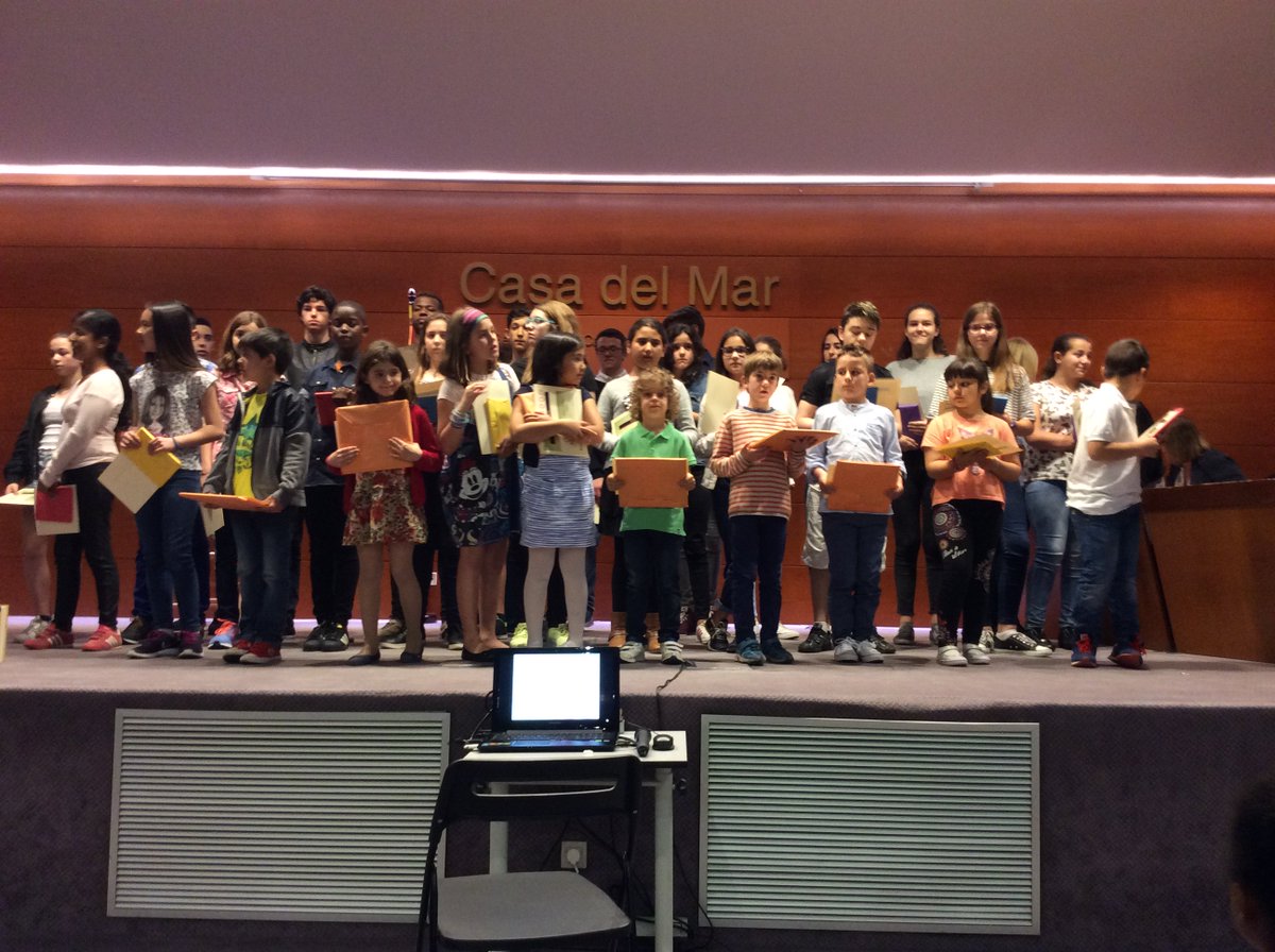 turbula's tweet photo. (1/2) L'Anna (6è) i l'Àlvaro (4tESO) arriben a la final de Barcelona Comarques en els IV Jocs Florals de Catalunya.
https://t.co/J0r2IIXvtP https://t.co/cey25Cc0YA