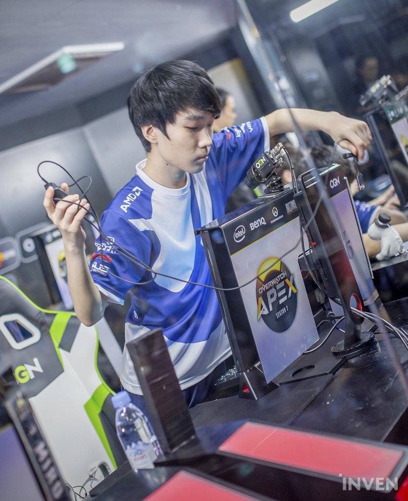 Inven_Esports's tweet photo. 오늘 경기에서 승리한 루나틱하이 선수들의 사진입니다! (*˙︶˙*)ﾉ https://t.co/P3s0NRVcnp