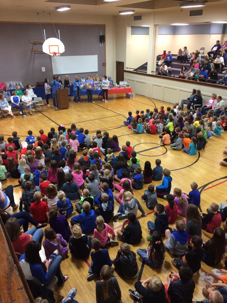 GoBluejays1's tweet photo. Attendance and academic awards at AGES! Great job to our winners! #AGpossible https://t.co/OzvFyYhmDQ