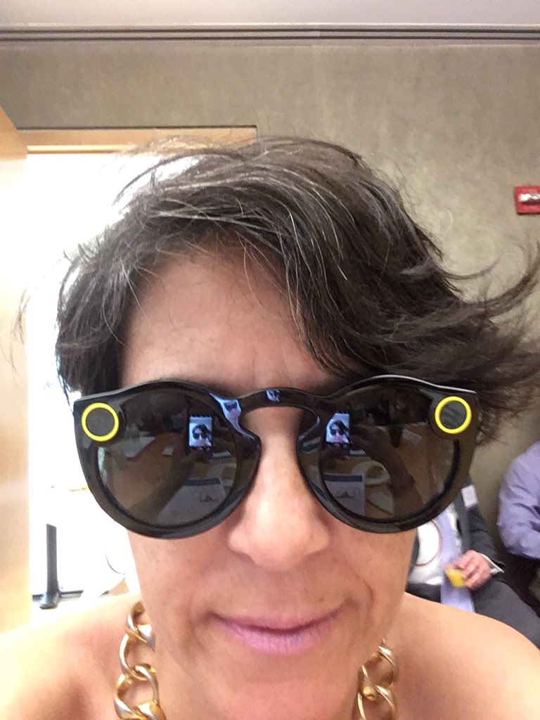 missgBK's tweet photo. At @BusinessWire PR breakfast with these awesome @Snapchat glasses. #snapchat #pr https://t.co/I1gj6E4JqP