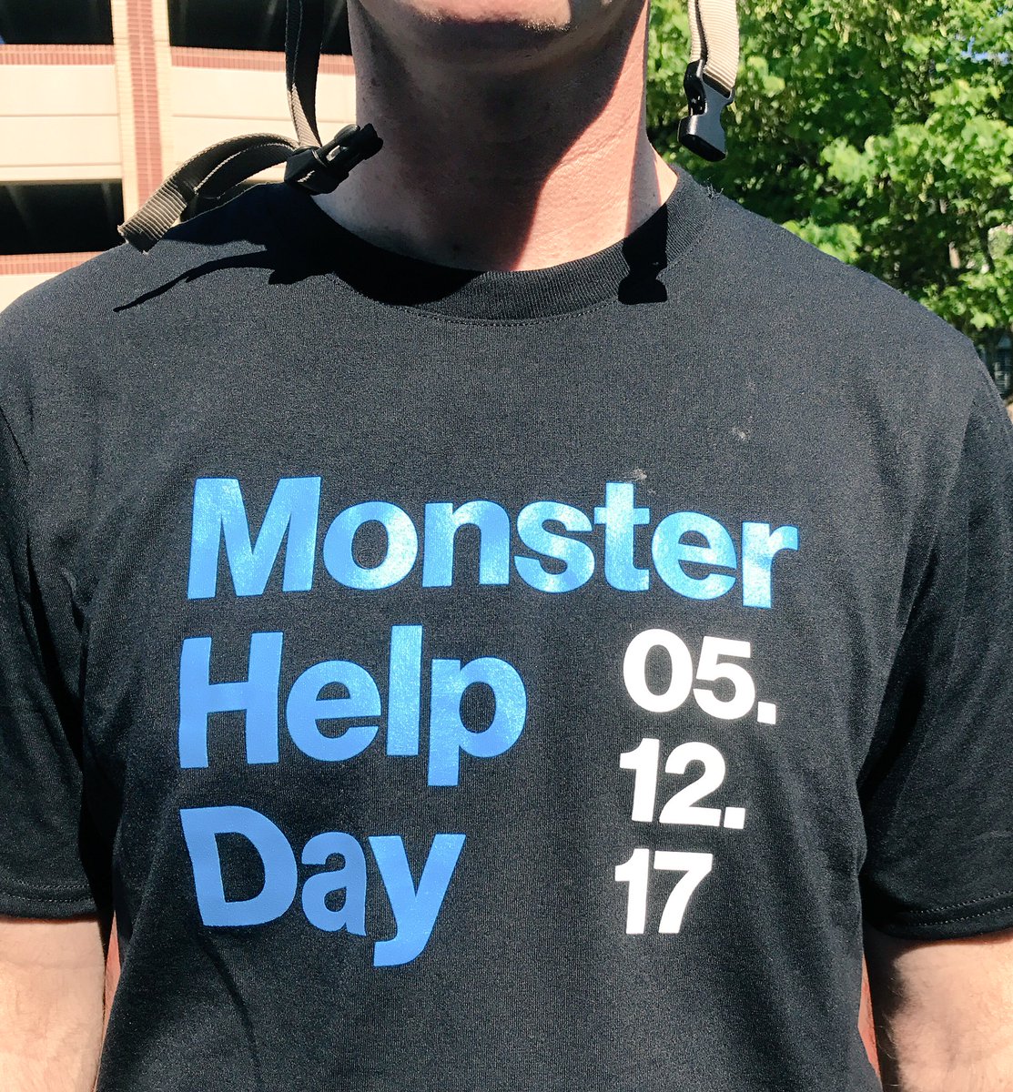 LoudounMapping's tweet photo. #AOL volunteers are helping #LeesburgVA #crowdsource map #gis data! #AOLgivesback #raindate https://t.co/693fu7svlY