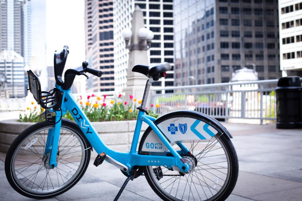 LifeAtTU's tweet photo. Happy #biketoworkday! As part of our commitment to promoting associate well-being, we provide employees a @DivvyBikes discount. #BTWD17 https://t.co/E7x3UTAjjR