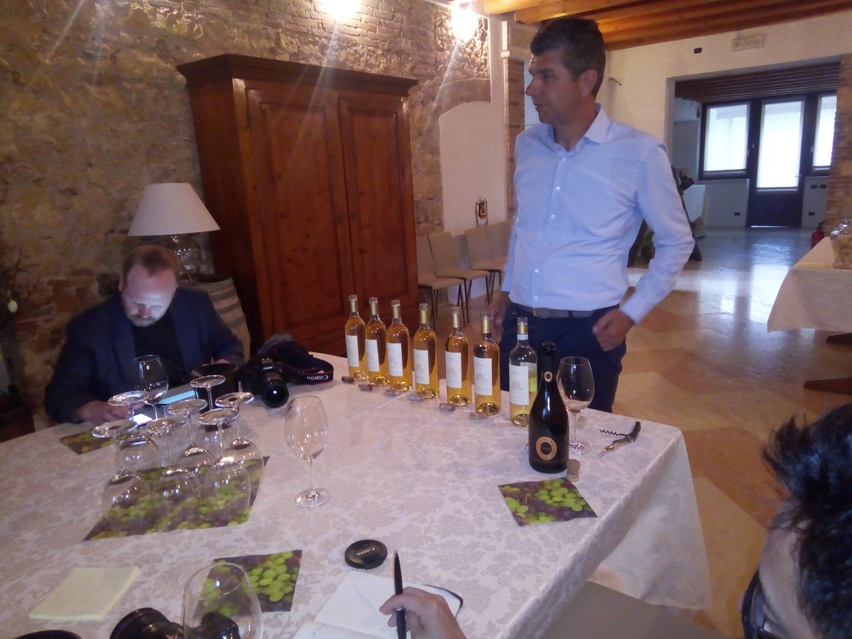 #soavepreview2017 fabolous vertical of <a href="/SoaveWine/">Soave Wine</a>  at #giniwinery
