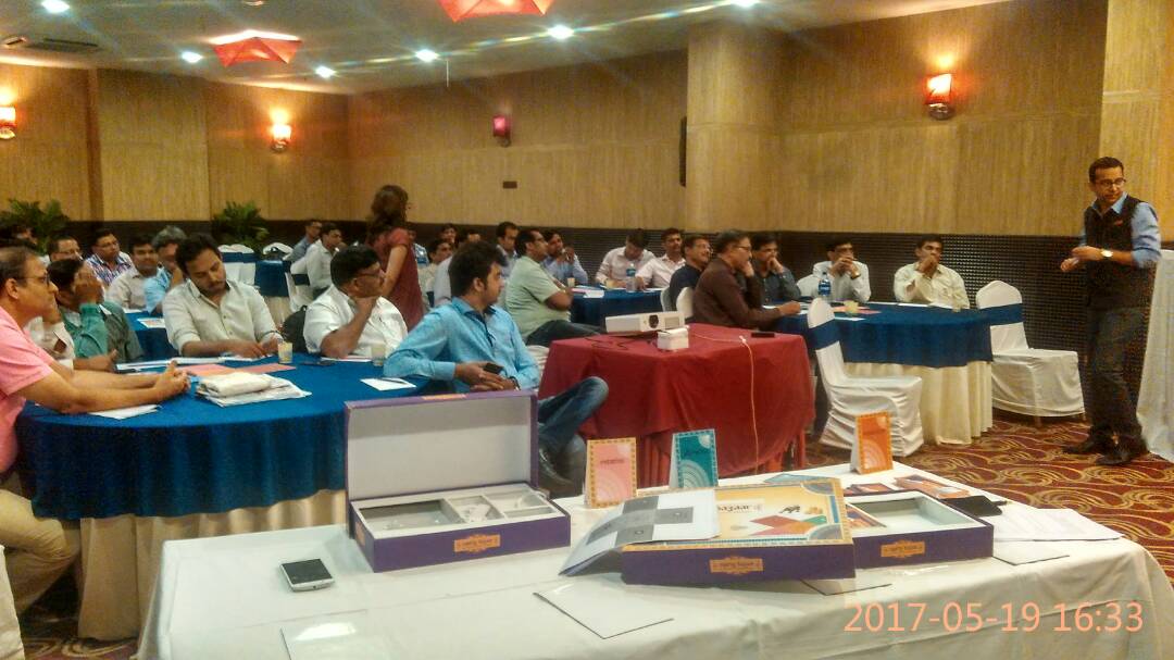 amitgrover2002's tweet photo. #indore #equitybazaar #idfcmf @bhavika_ganatra https://t.co/k9bPZNC3ir