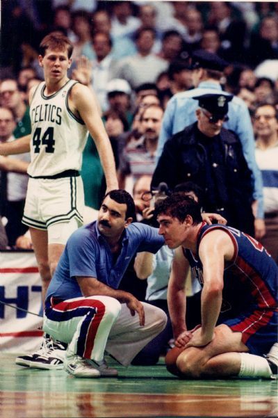 Happy birthday , bad boy! , Feliz cumple Bill Laimbeer! 