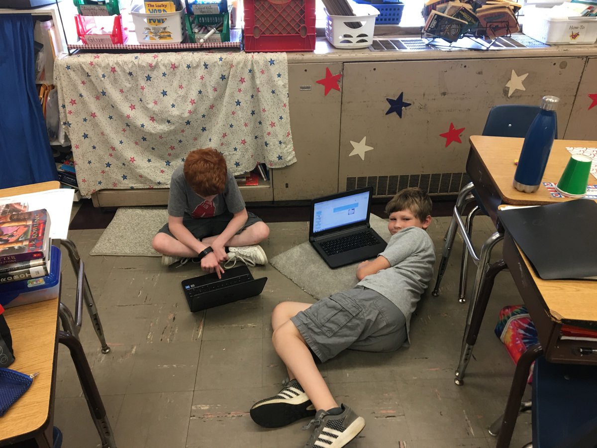 mkaysigler's tweet photo. Using creation tools to demonstrate mastery and work collaboratively. #myCreate @AdobeSpark @TNap12 @CranstonSchools @HighlanderInst https://t.co/yLDgnLL2Kb