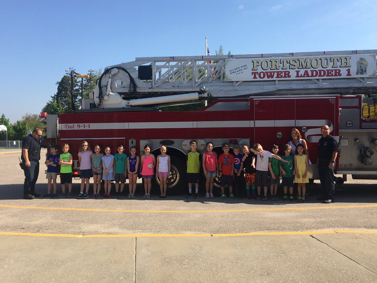 MelvilleSchool's tweet photo. #welovemelvilleschool thank you @PortsmouthFD for the awesome auction item! https://t.co/5O33lO5Upk