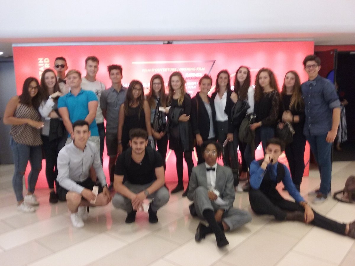 DAAC_nice's tweet photo. Heureux d'avoir leurs invitations pour la projection de LERD dans la salle Debussy. Merci Lycéens et apprentis au #cinéma #CinEcole2017 https://t.co/xd2qRBb0TH