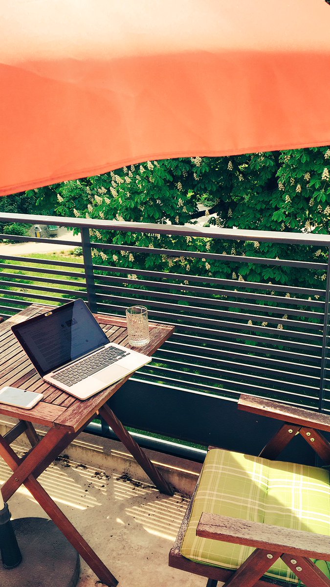 codePrincess's tweet image. unterwegs zur @ImagineConf nach karlsruhe. hab mich heut noch perfekt auf meine keynote morgen vorbereitet. ich freu mich!