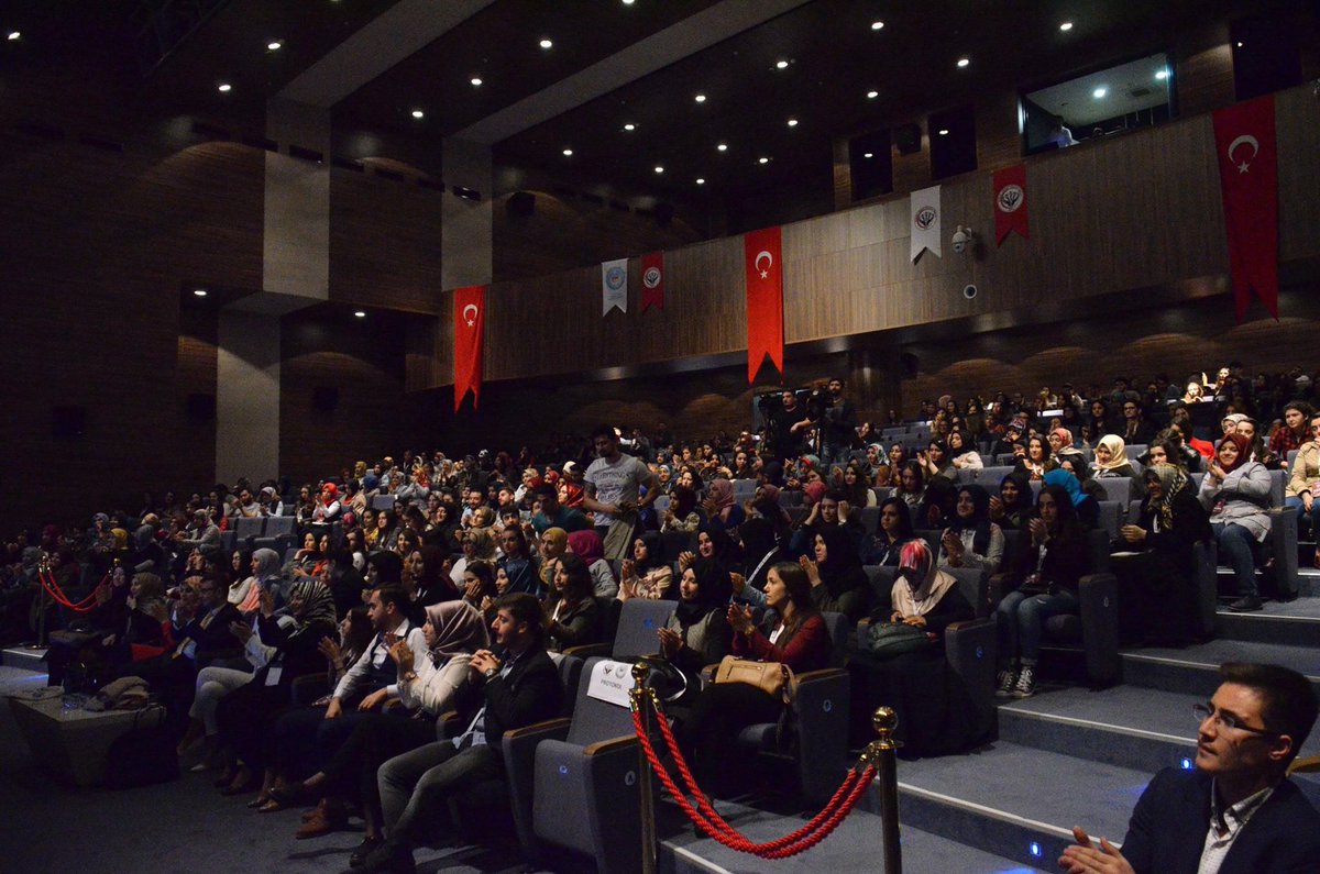 sohobTR's tweet photo. 5.Ulusal Sosyal Hizmet Öğrenci Kurultayı 2.Gün 
#sosyalhizmetöğrencibirliği
#sosyalkahramanlar https://t.co/wsMsROU67A