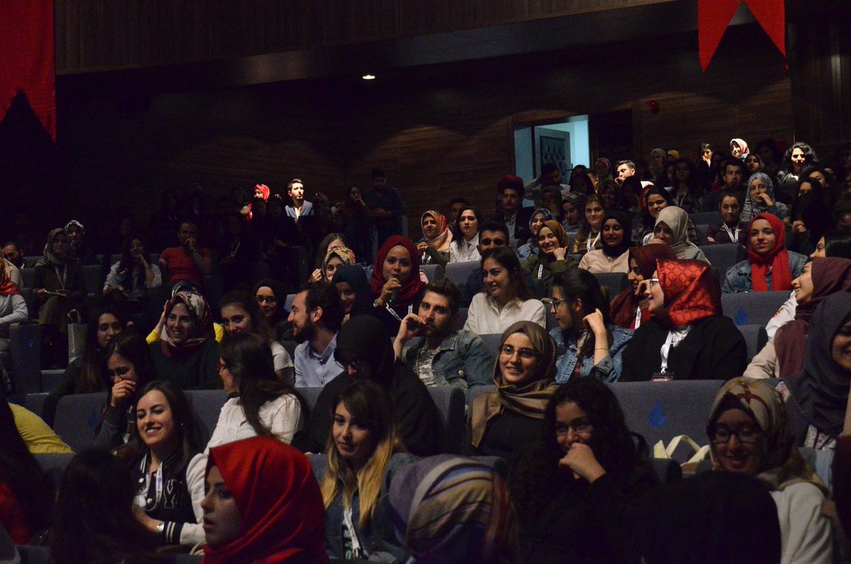 sohobTR's tweet photo. 5.Ulusal Sosyal Hizmet Öğrenci Kurultayı 2.Gün 
#sosyalhizmetöğrencibirliği
#sosyalkahramanlar https://t.co/mxpINOQA3f