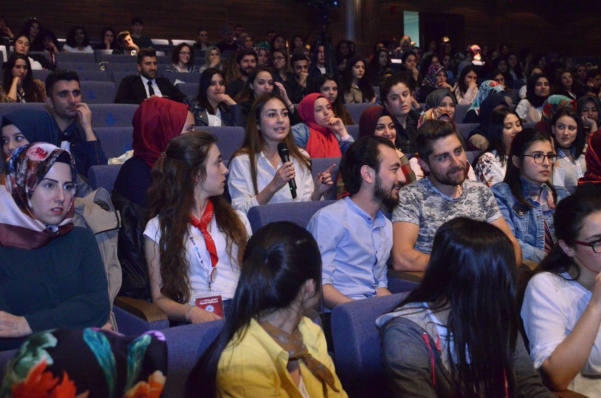 sohobTR's tweet photo. 5.Ulusal Sosyal Hizmet Öğrenci Kurultayı 2.Gün 
#sosyalhizmetöğrencibirliği
#sosyalkahramanlar https://t.co/AQIjnzUro4