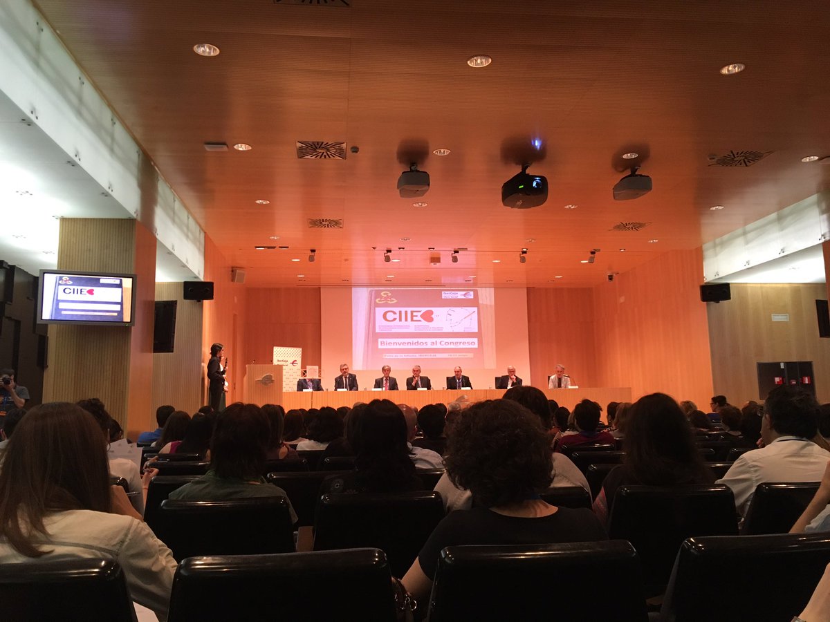 pjramos_psi's tweet photo. "Aguarda un futuro esplendorso para las facultades de CCSS, Educación, etc." Dice el rector de @unizar en la inauguración de #CIIEB https://t.co/IjFMRty3HT
