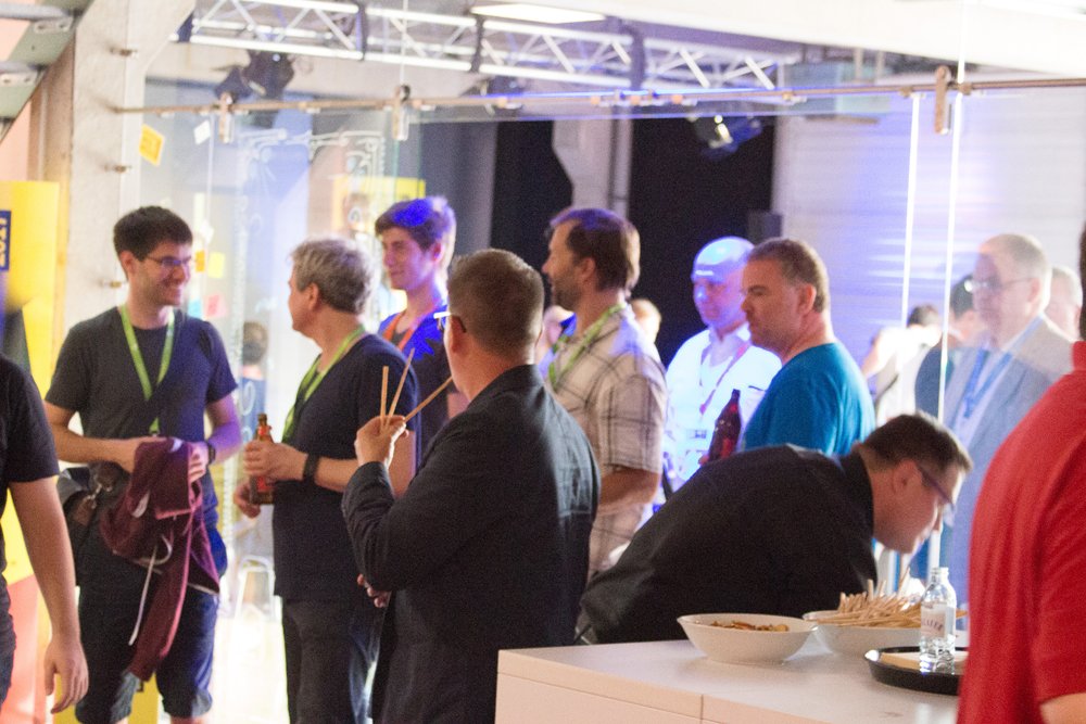 netlogix_de's tweet photo. Ein Fotoalbum zur ersten #FailNight2017 Nürnberg gestern gibt es auf unserer Facebook-Seite https://t.co/mWY7I9TLRY #nueww, #superAbend https://t.co/SqYoCm64NH