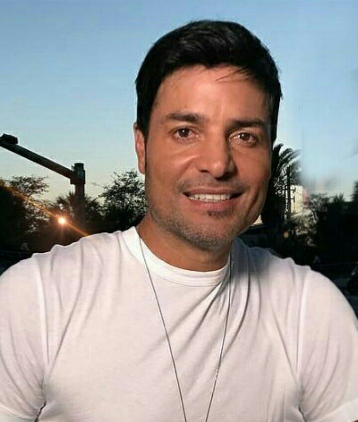 ErikaErika1985's tweet photo. Sonando #QueMeHasHecho de @CHAYANNEMUSIC por @FULLFM #Full10 energía de la buena, @sonymusicca #ChayanneElSalvador #AtadasatuAmor https://t.co/nQMVMlUsL6