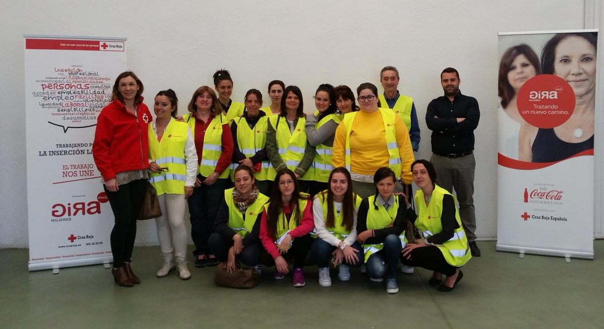 CocaColaEP_es's tweet photo. 15 participantes de #GIRAmujeres reciben talleres para el empleo en Alcalá la Real https://t.co/OxD0sMTjjK vía @alcalalarealinf https://t.co/cLWA8CBNiI
