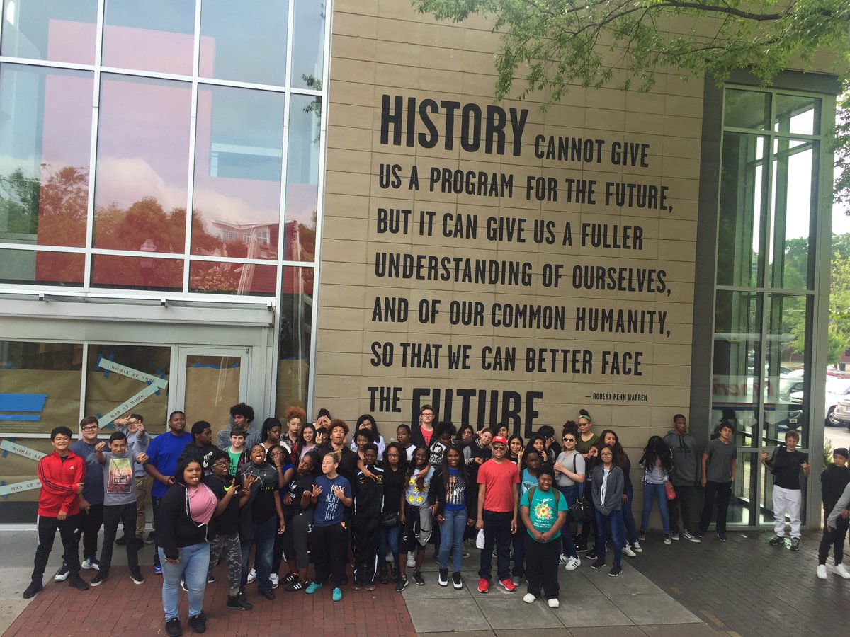 CounselorNbmp's tweet photo. 8th grade class trip to Chattanooga #wemadeit @DrNorthington1 @MBrock_Demps @NeelysBendMP https://t.co/vZGpxGDwrl