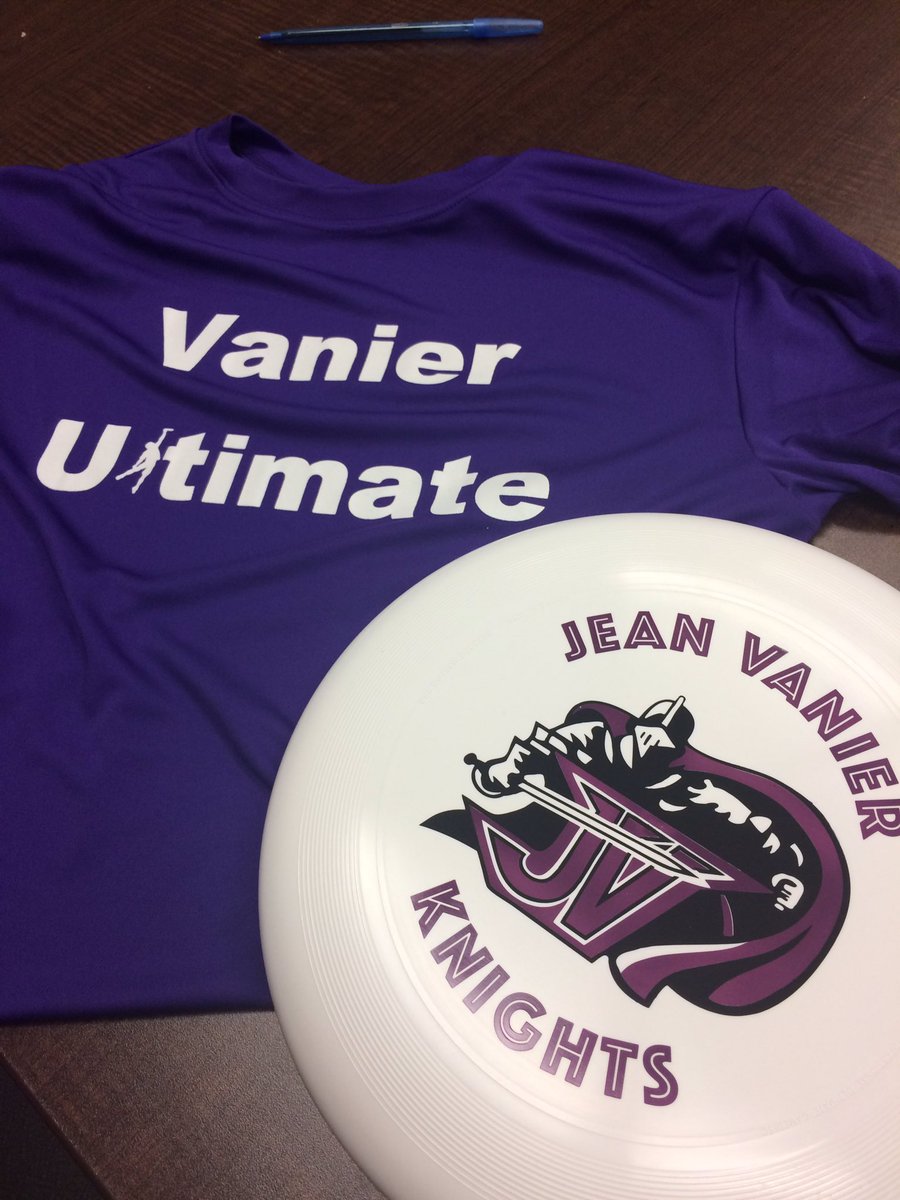 StFXSOS's tweet photo. Good luck to our ultimate team at Haltons today! #JVUltimate #Disc #GoJVKnights https://t.co/ZVnS0EzLGA