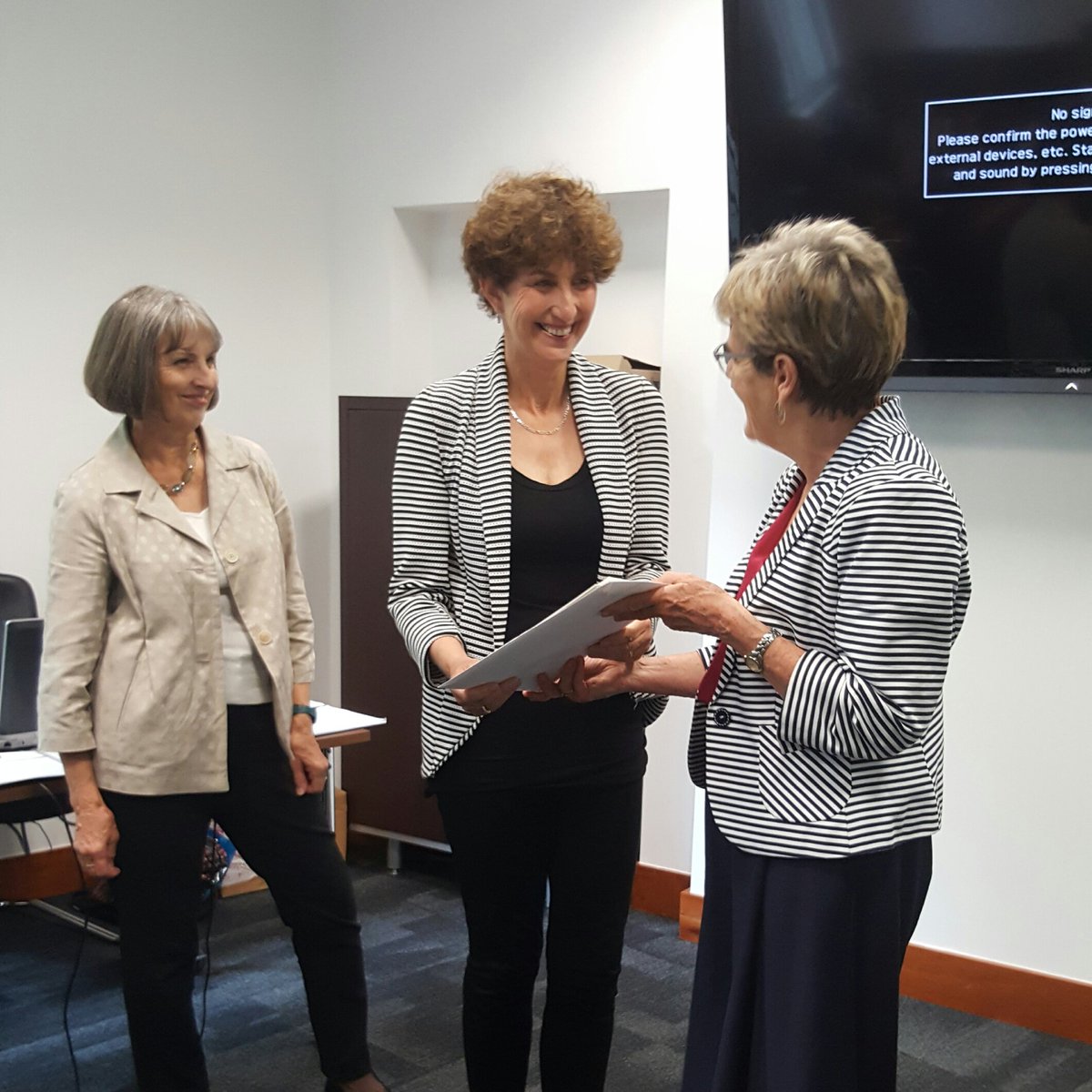 nccCaroline's tweet photo. Many thanks @ConsultEast @JennyBird17 @CoachingClimate for a special presentation of my ILM level 7 Executive Coaching &amp; Mentoring Diploma. https://t.co/Gv1q2xnZG2