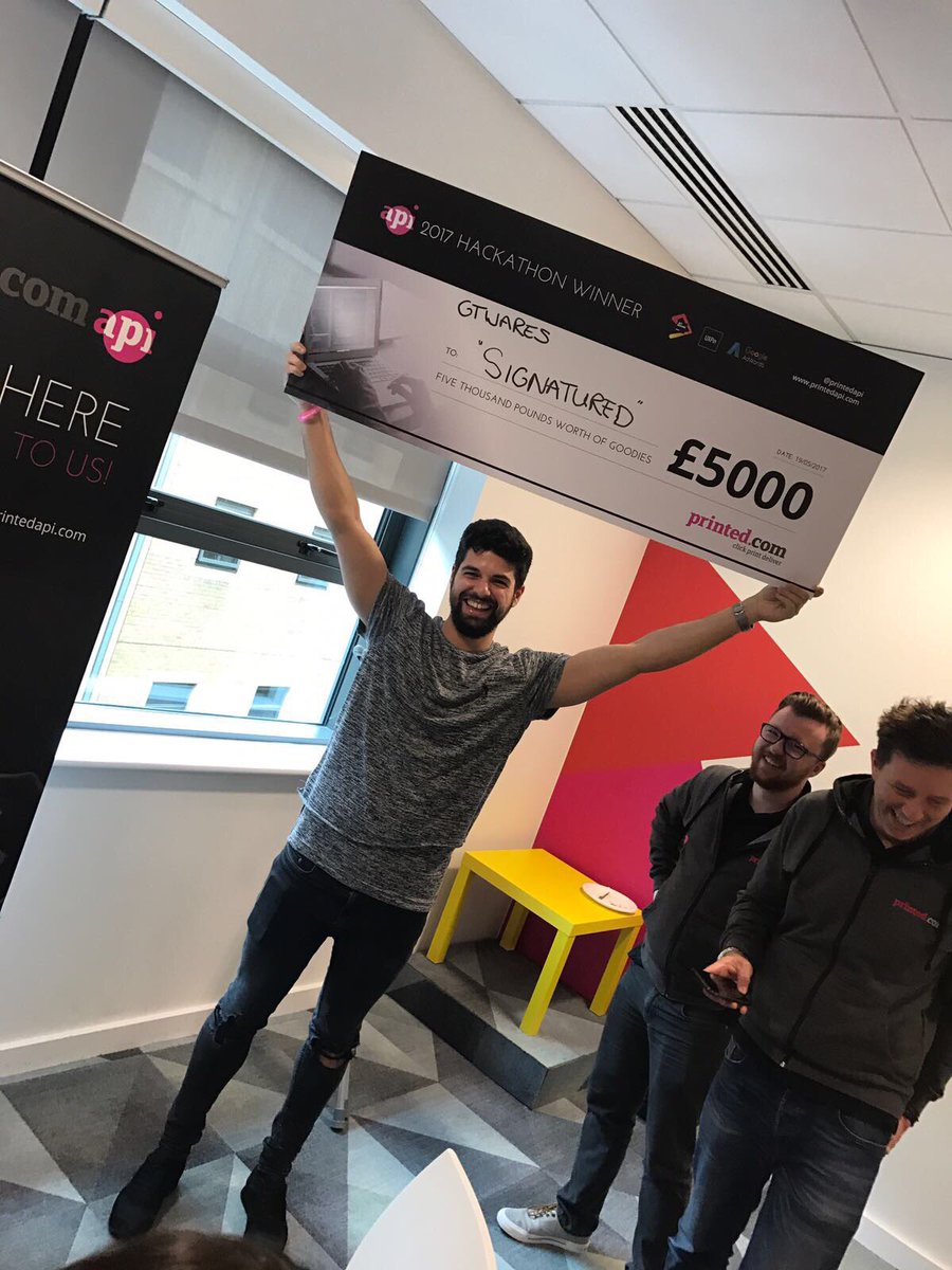 KalosMovement's tweet image. couldn't make all the connections and won this incredible prize with out these guys thanks@lordlancaster @printed_com #NewcastleStartUpWeek