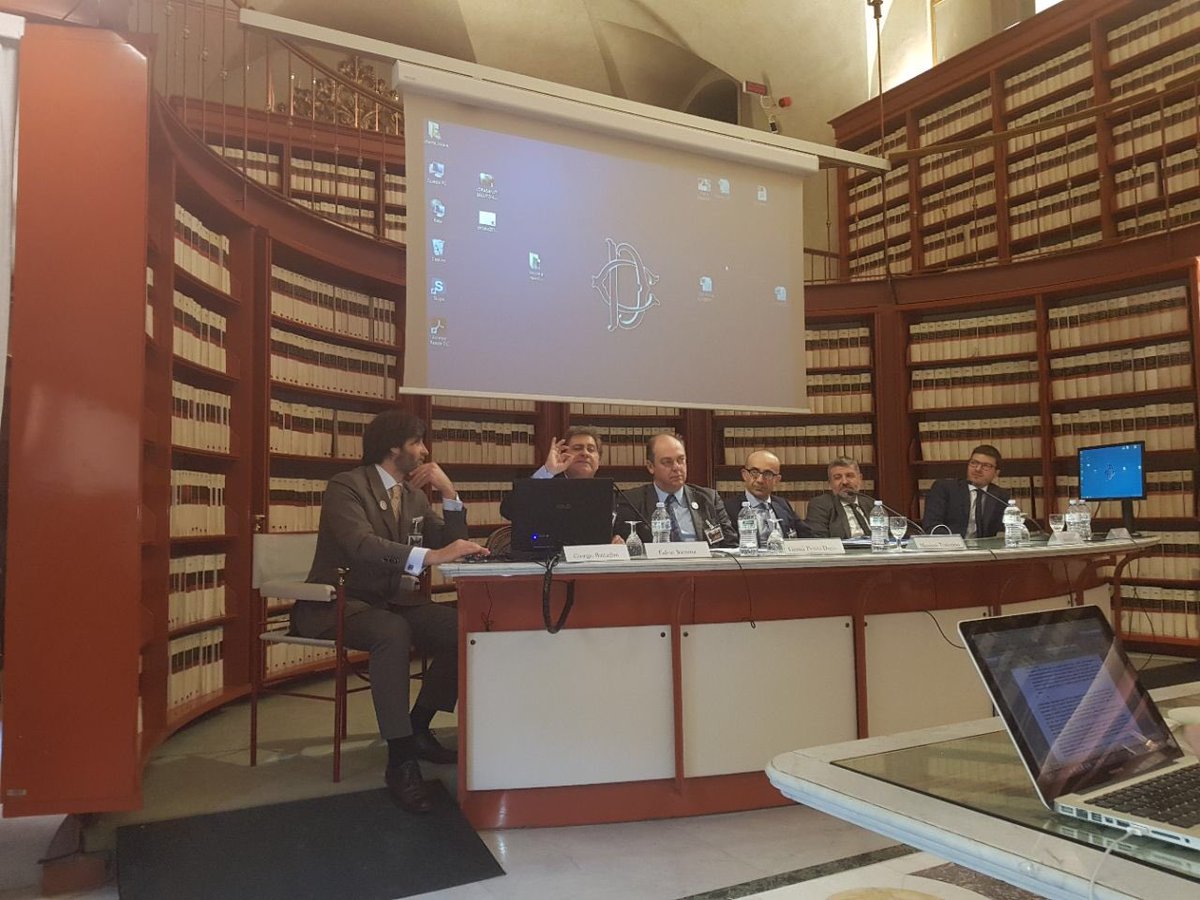 CircoloGT's tweet photo. Seconda tavola tematica in corso: si parla di universi di dati e vita digitale! #cgt2017 @Montecitorio https://t.co/9YamZ76wJR