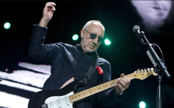 Happy Birthday, 72 today , to Pete Townshend of The Who  