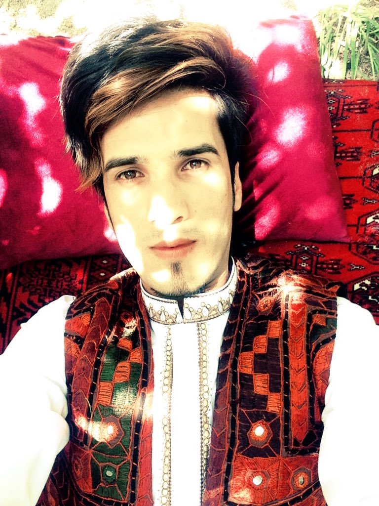 samemearash tweet picture