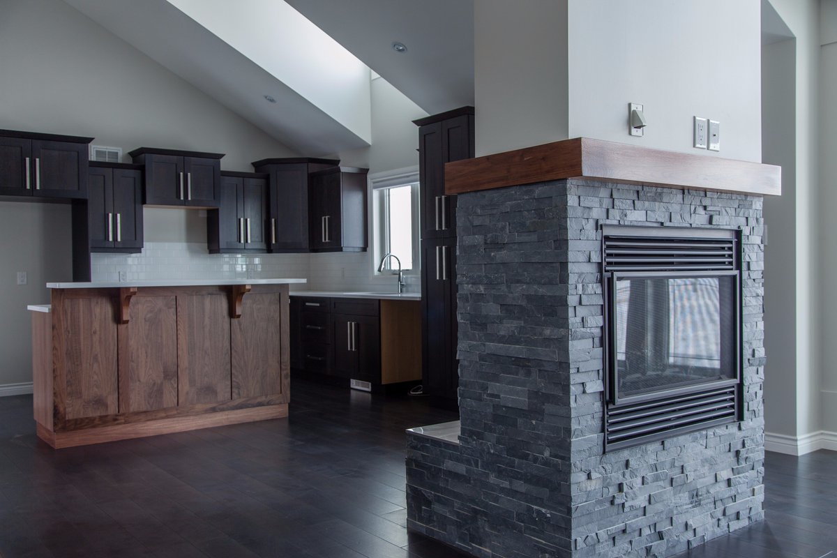 VogtBuilding's tweet photo. Kitchen in Walnut (natural & thunder stains) #LartCabinets #vogtbuilding #CustomHomes #ImagineThisDesign #interiordesign #GreyandWood https://t.co/NufO1DjrLs