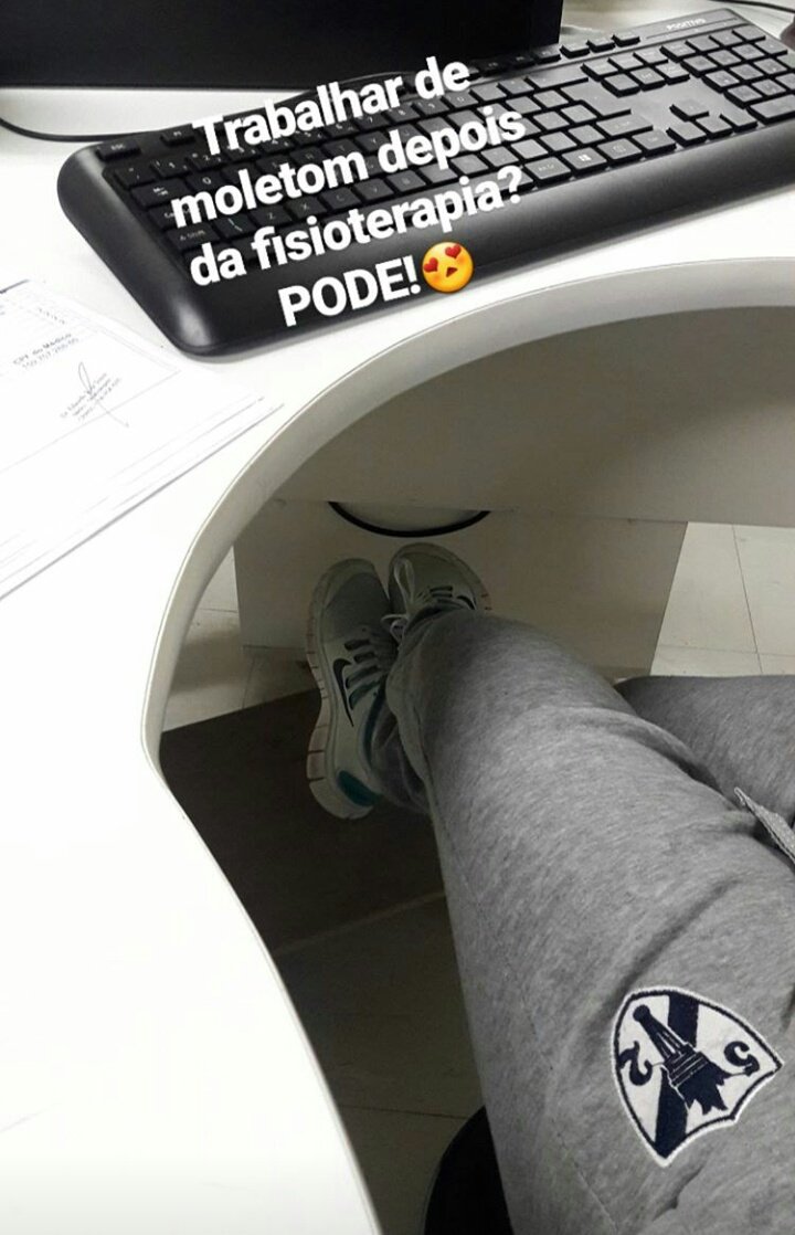 DaniHames's tweet photo. Estudei 💅... mas nem tanto...😂😂😂
#sessc https://t.co/YwUrcWTYIK