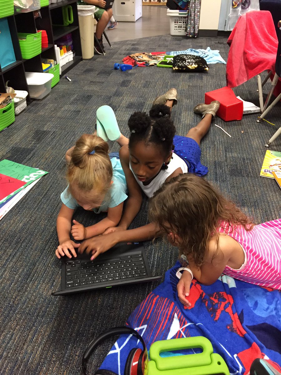 tdshaw5's tweet photo. Technology collaboration!! #kinderandsecond #learningtogether @HasslerKISD @KleinTransforms @aimiller73 https://t.co/DH34yzLBrL