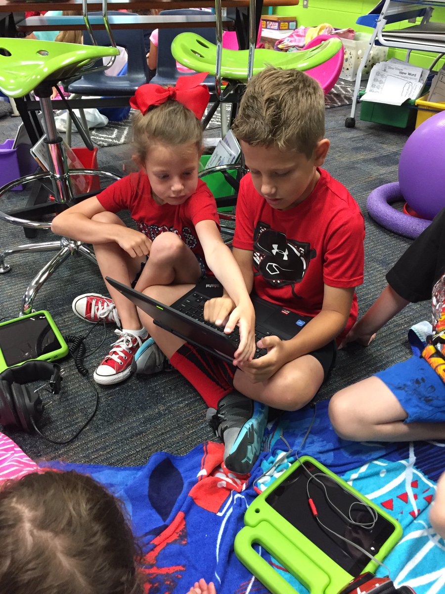 tdshaw5's tweet photo. Technology collaboration!! #kinderandsecond #learningtogether @HasslerKISD @KleinTransforms @aimiller73 https://t.co/DH34yzLBrL