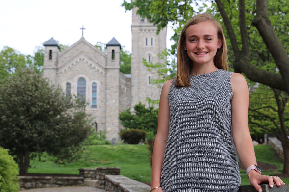 MSMU's tweet photo. Meet Jess Hurtt, #MountGrad2017 who will be pursuing her Masters at GWU! Learn more about Jess' MSMU experience here https://t.co/dT4iPptHGU https://t.co/fWaYsrVGDS