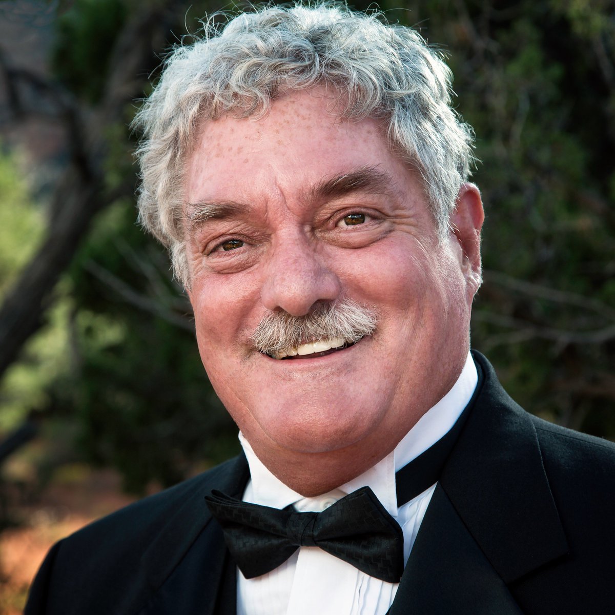 mrhsbandsaz's tweet photo. Happy Retirement George Hattendorf! 
Mountain Ridge High School 
Director of Bands 2005-2017 @MRHS_DVUSD @DVUSD @NAfME https://t.co/YCrM16257L
