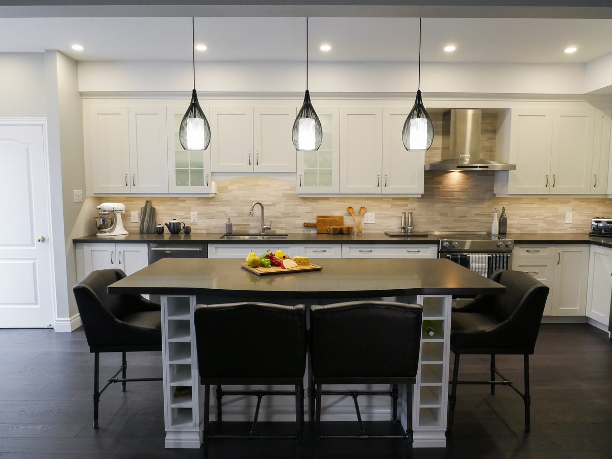 AndrosKitchens's tweet photo. In love with this recent design by one of our talented #Designers at Andros! #kitchens #renovation #interiors #FridayFeeling #longweekend https://t.co/1bpbct1zgN