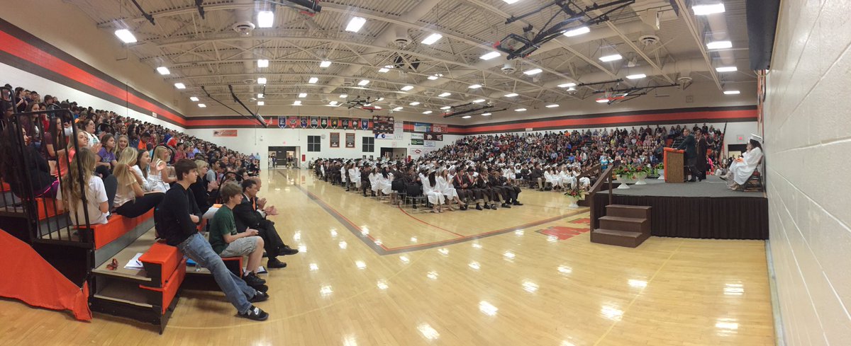 sn_sylvania's tweet photo. Southview Senior Assembly recognizing our future graduates!@SylvaniaSchools @McMurrray https://t.co/cvWozVniFR